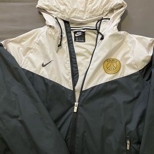 Nike Men’s PSG Rain Jacket Size Medium